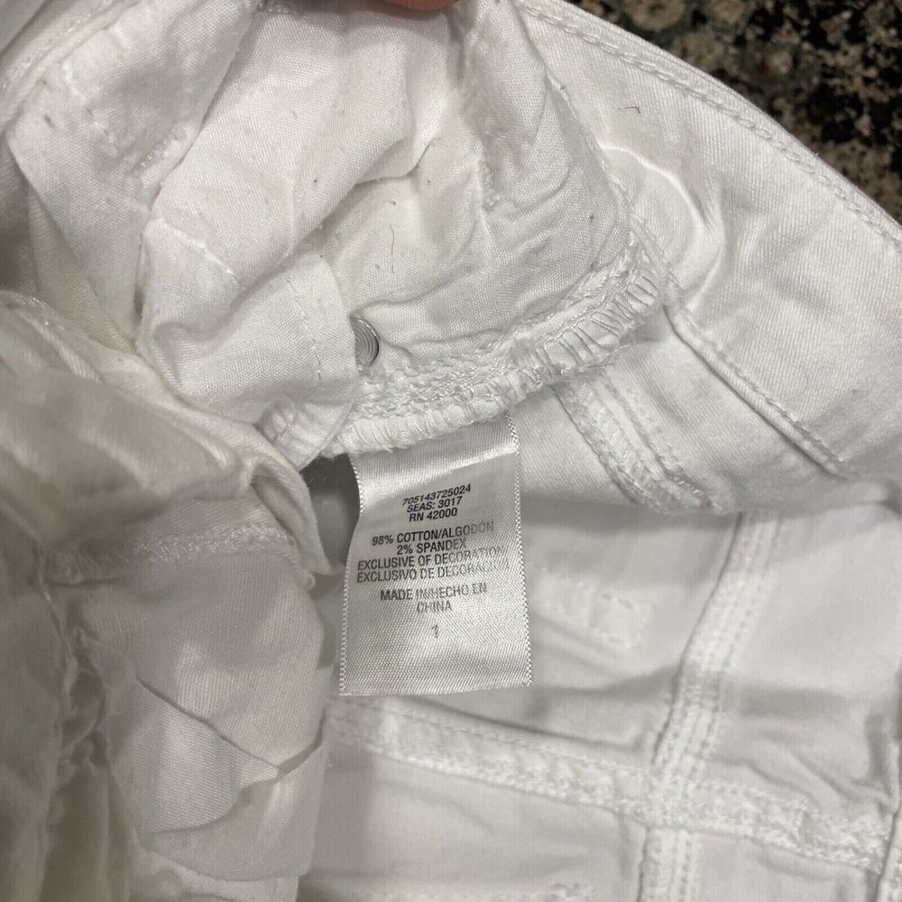 Joe Boxer Junior Women's White Denim Jean Shorts Size 1 with Peace Sign - Picture 6 of 6